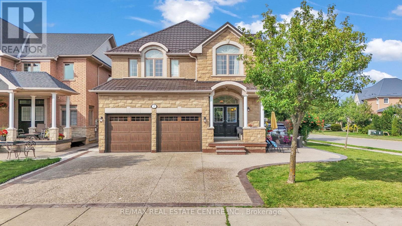 2 JANETVILLE STREET - 1