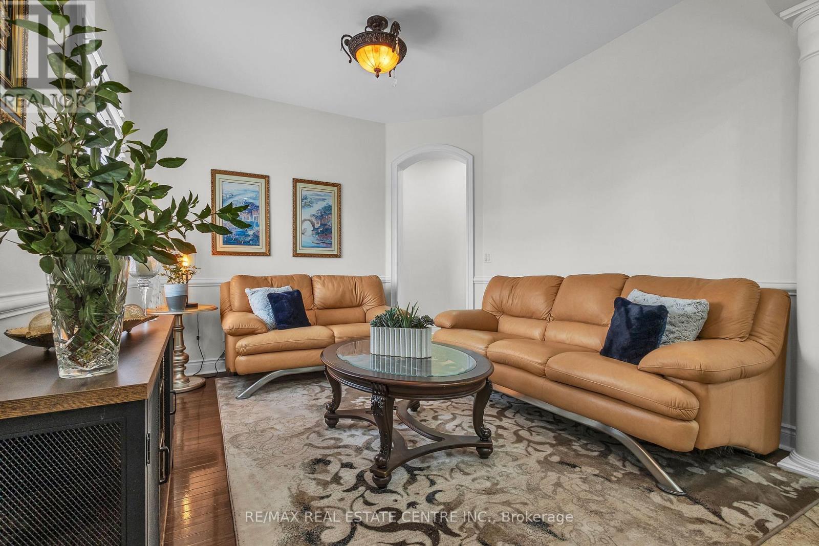 2 JANETVILLE STREET - 10