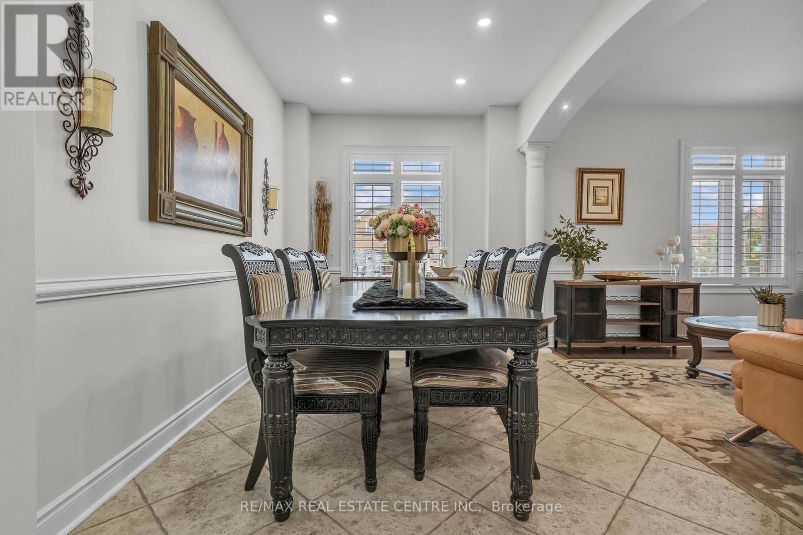 2 JANETVILLE STREET - 13