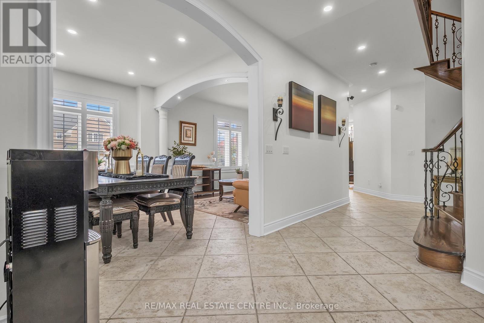 2 JANETVILLE STREET - 14