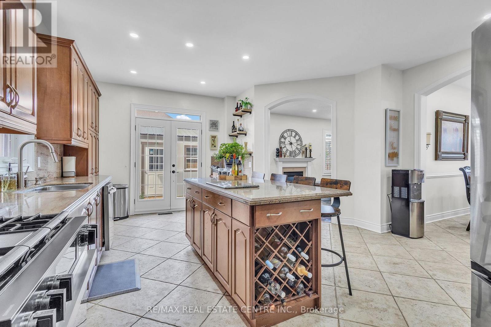 2 JANETVILLE STREET - 18