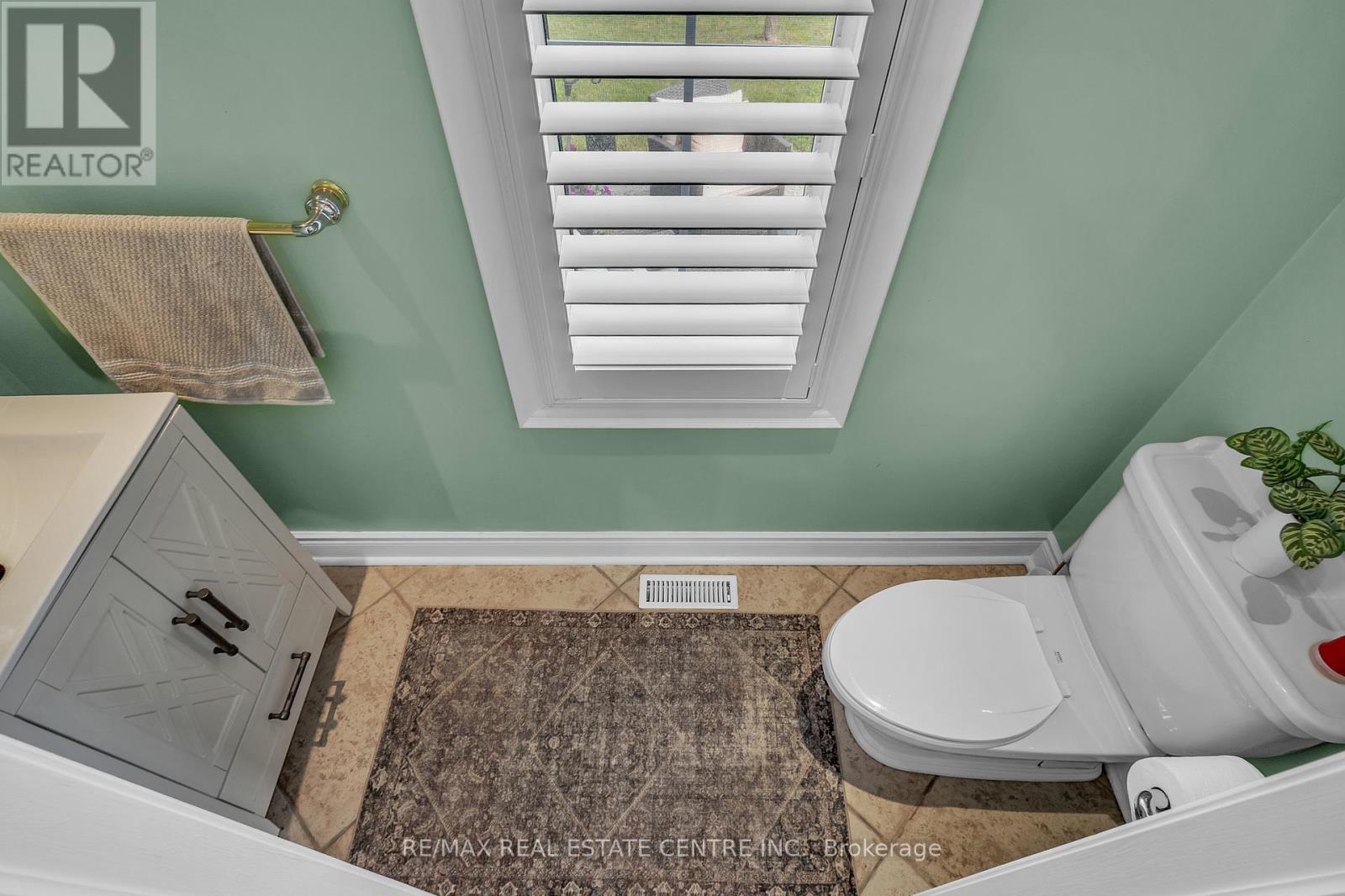 2 JANETVILLE STREET - 23