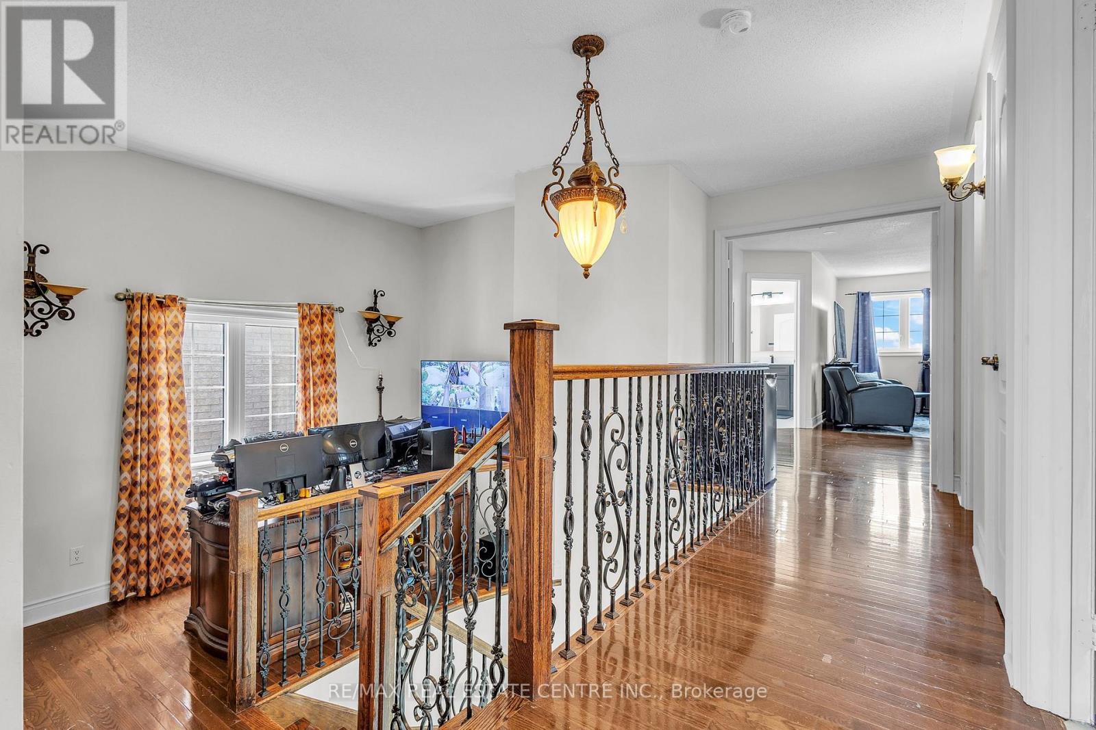 2 JANETVILLE STREET - 25
