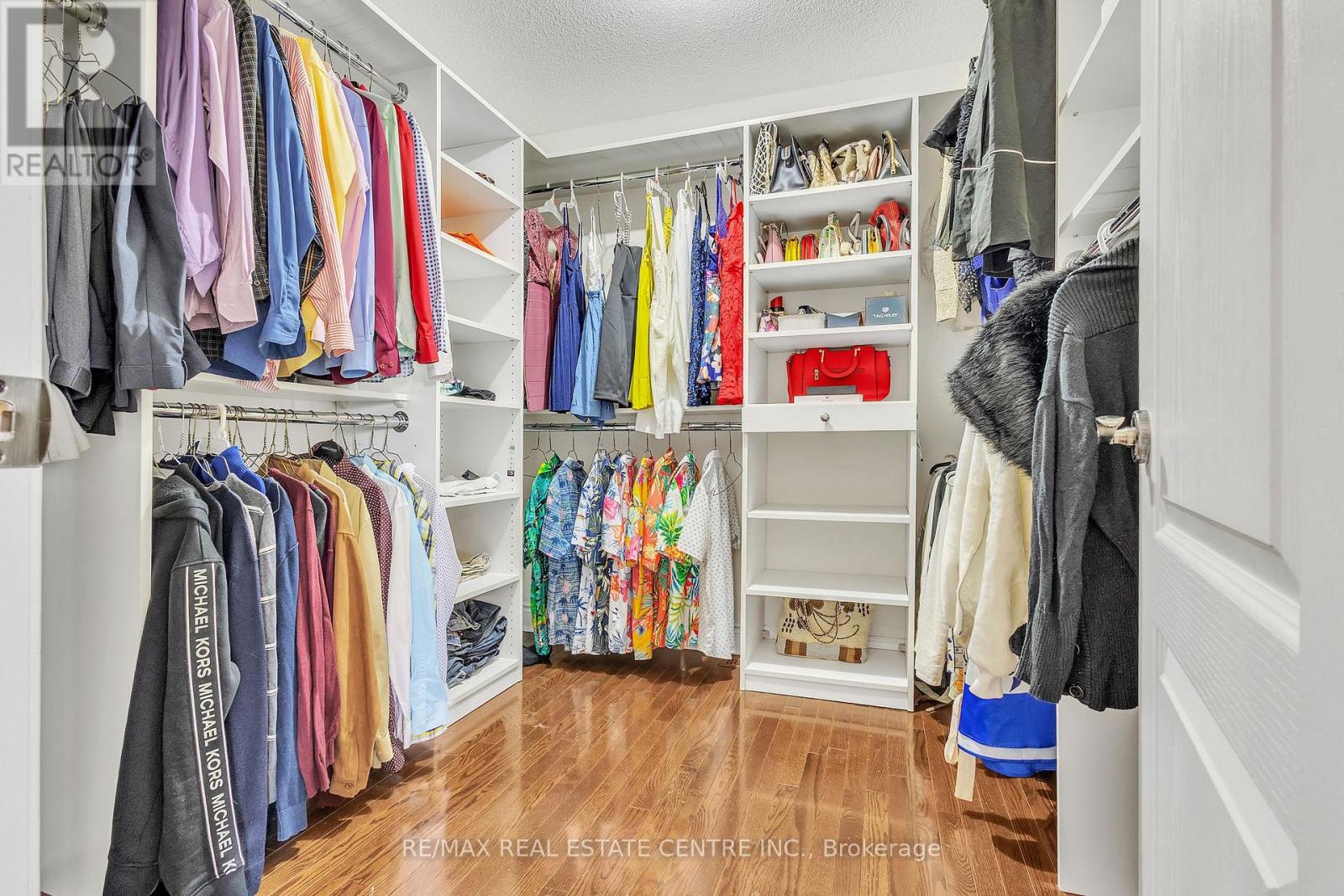 2 JANETVILLE STREET - 28