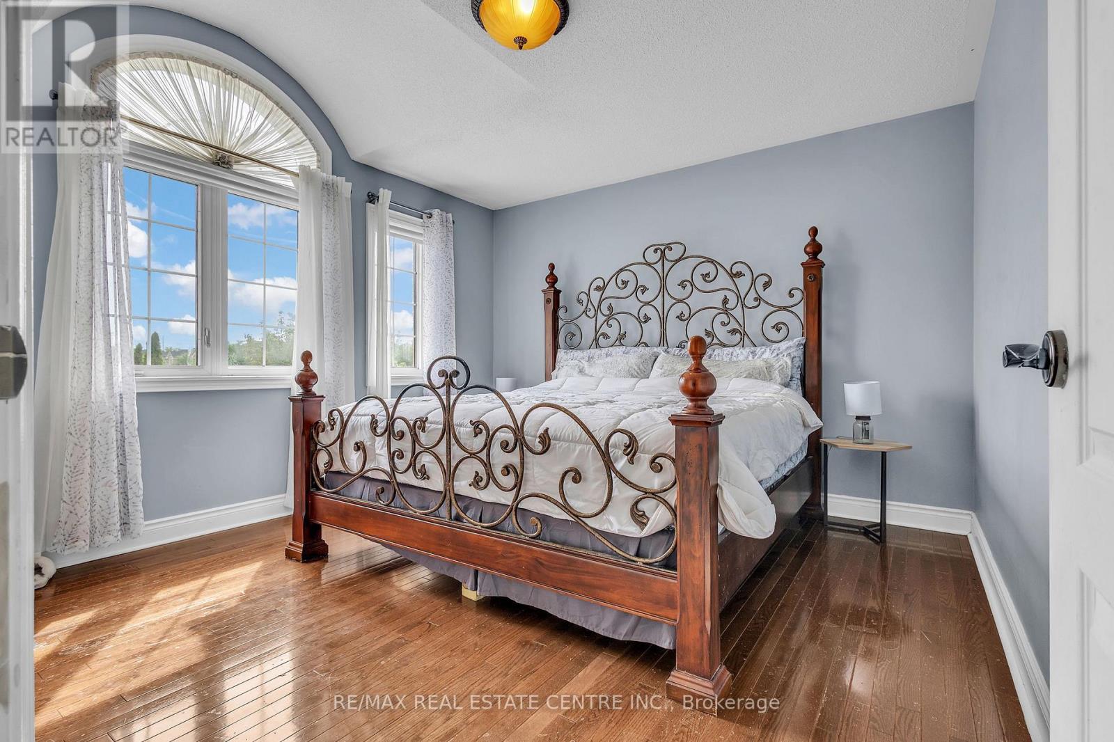 2 JANETVILLE STREET - 31