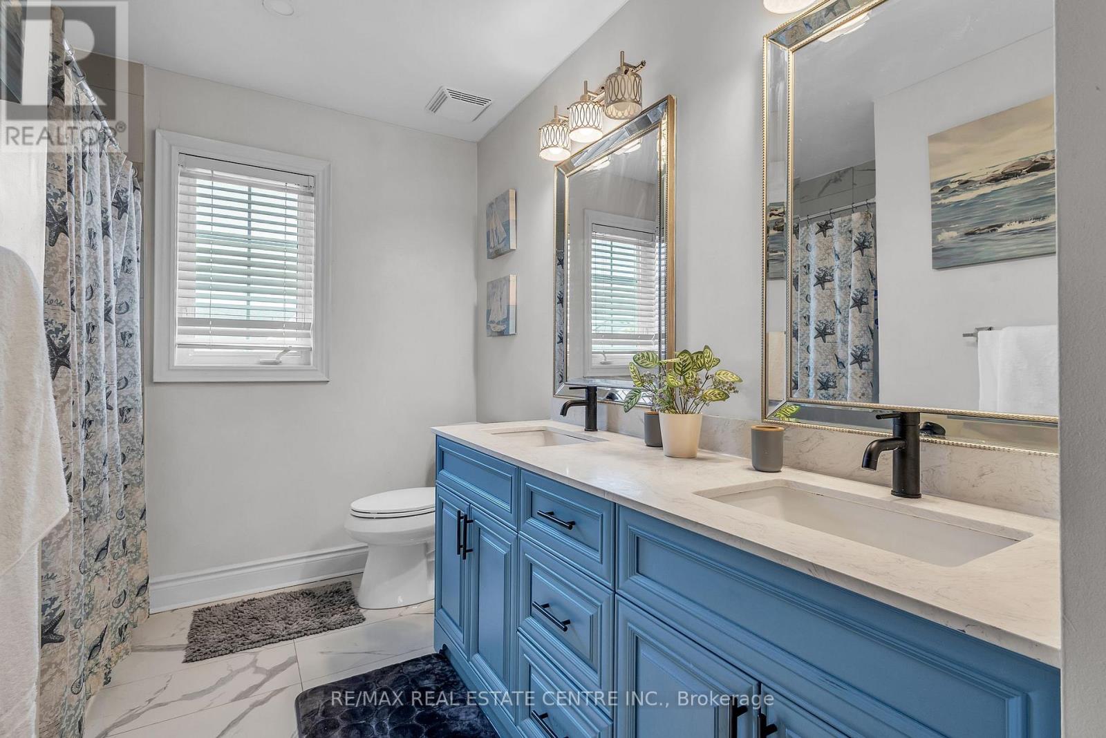 2 JANETVILLE STREET - 33
