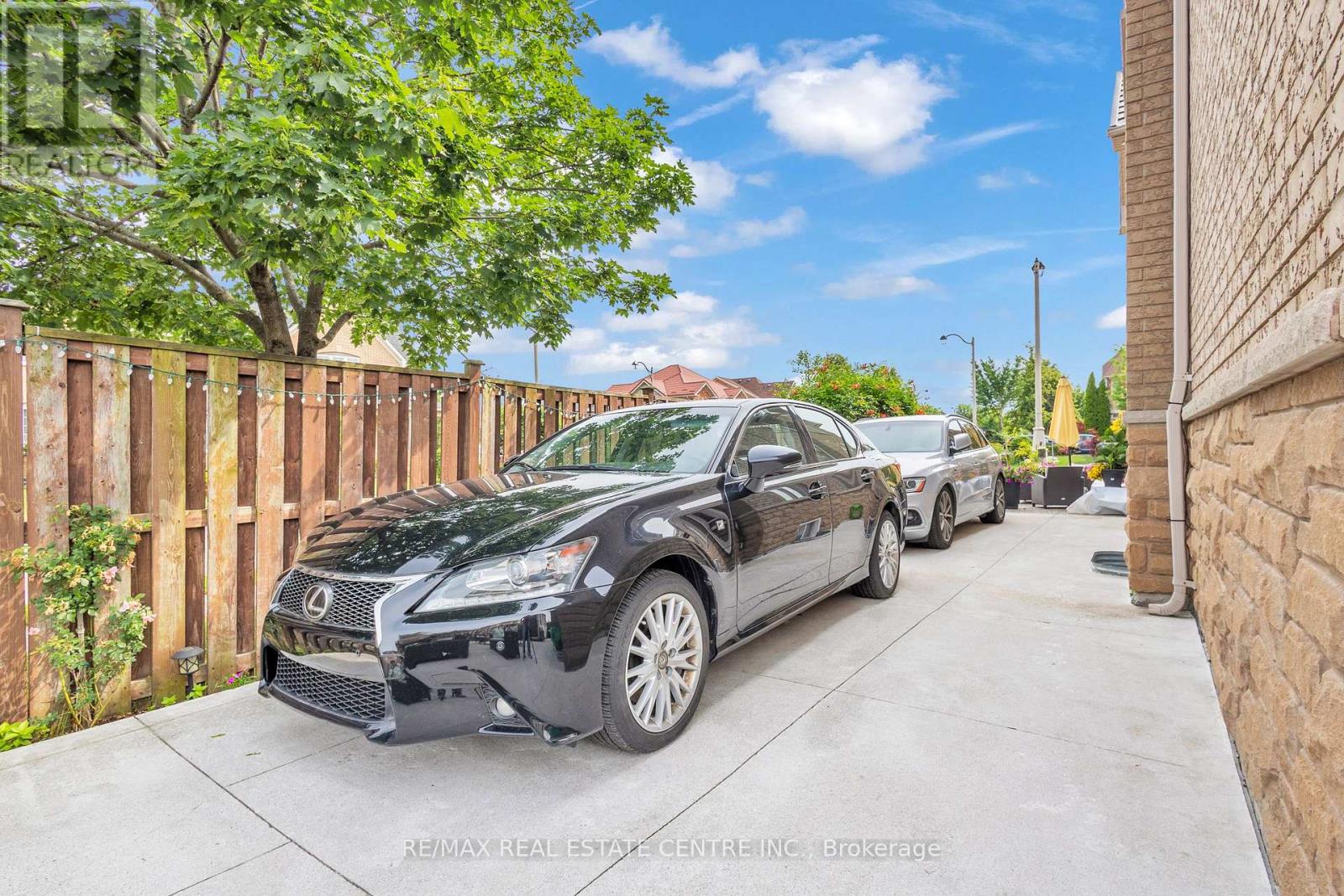 2 JANETVILLE STREET - 43