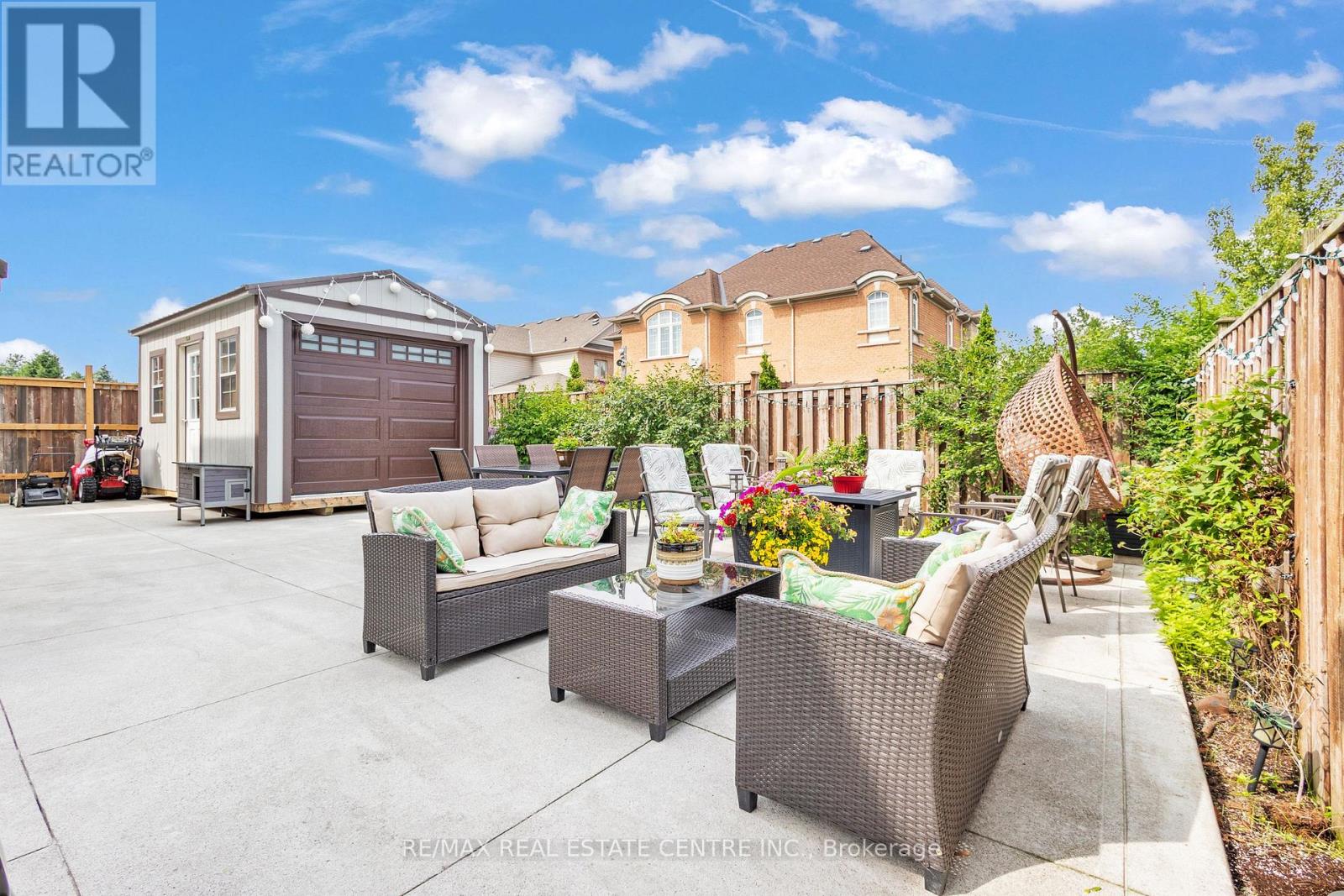 2 JANETVILLE STREET - 44