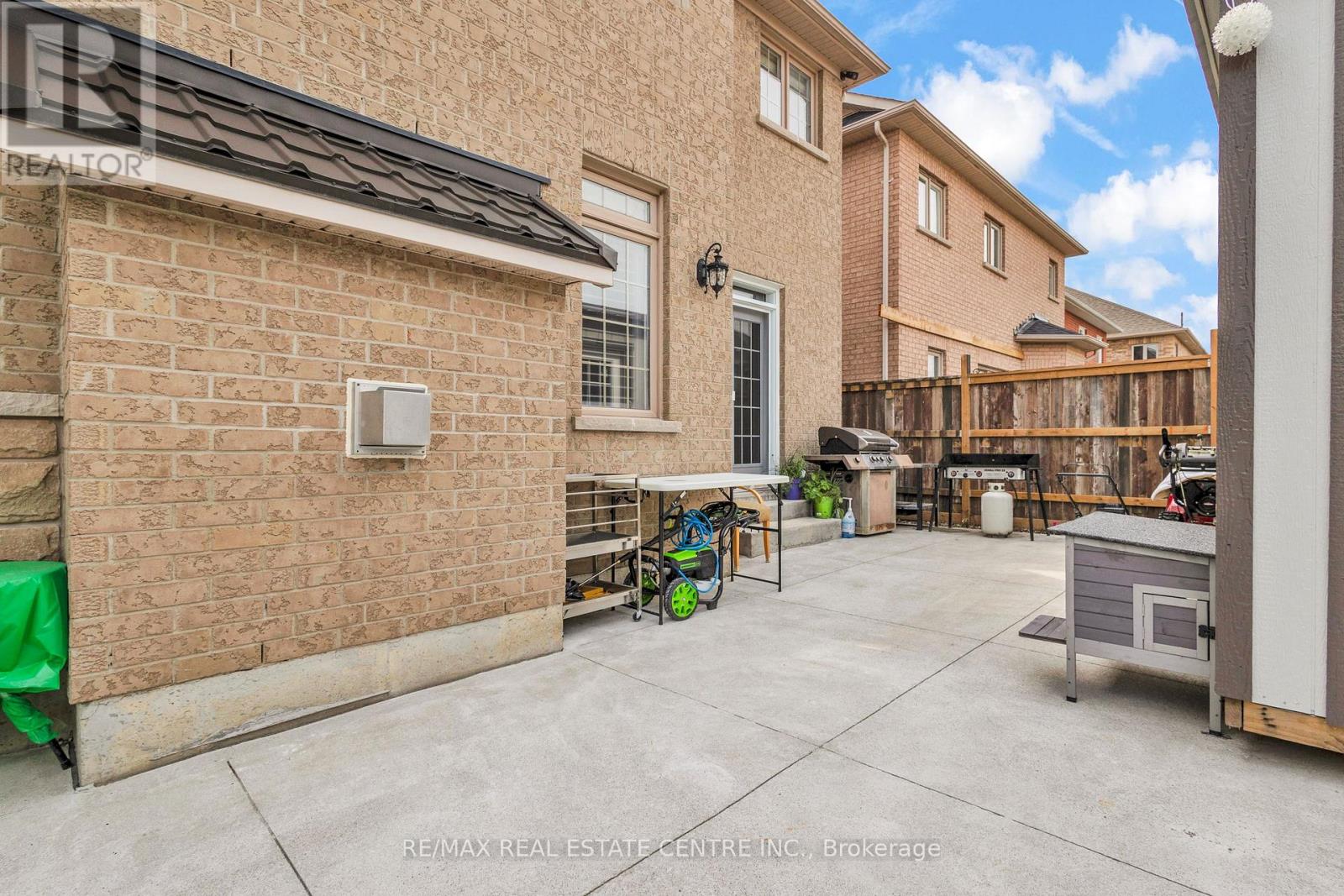2 JANETVILLE STREET - 46