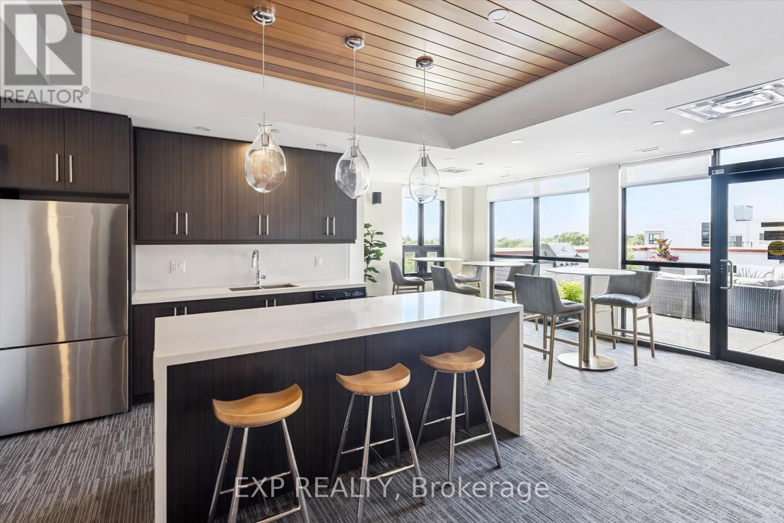 340 PLAINS ROAD E - 23