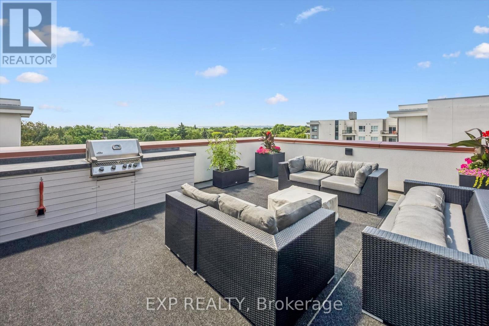 340 PLAINS ROAD E - 26
