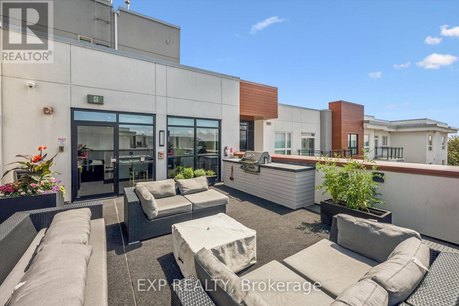 340 PLAINS ROAD E - 27