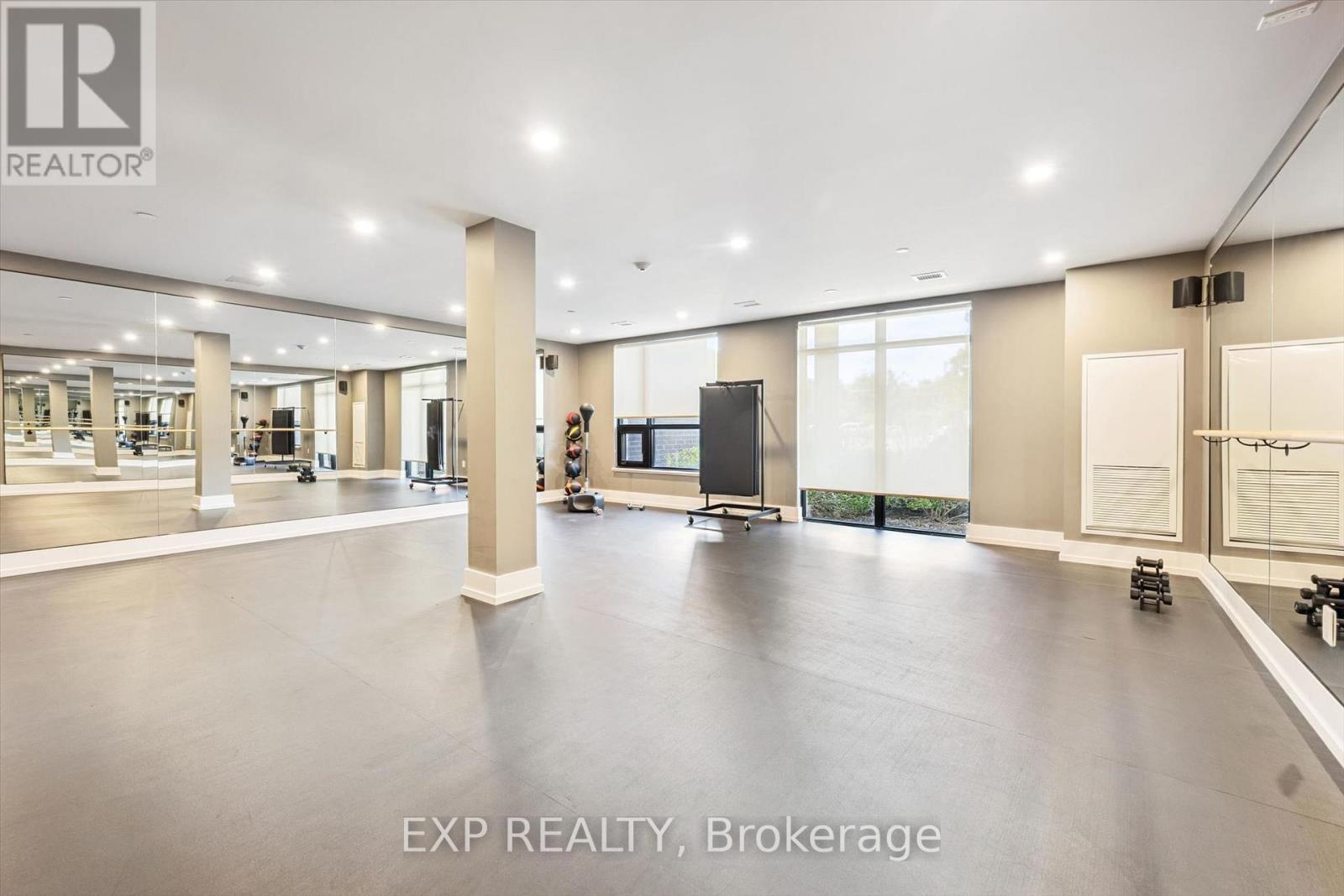 340 PLAINS ROAD E - 35