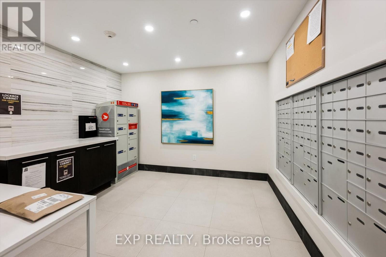 340 PLAINS ROAD E - 36