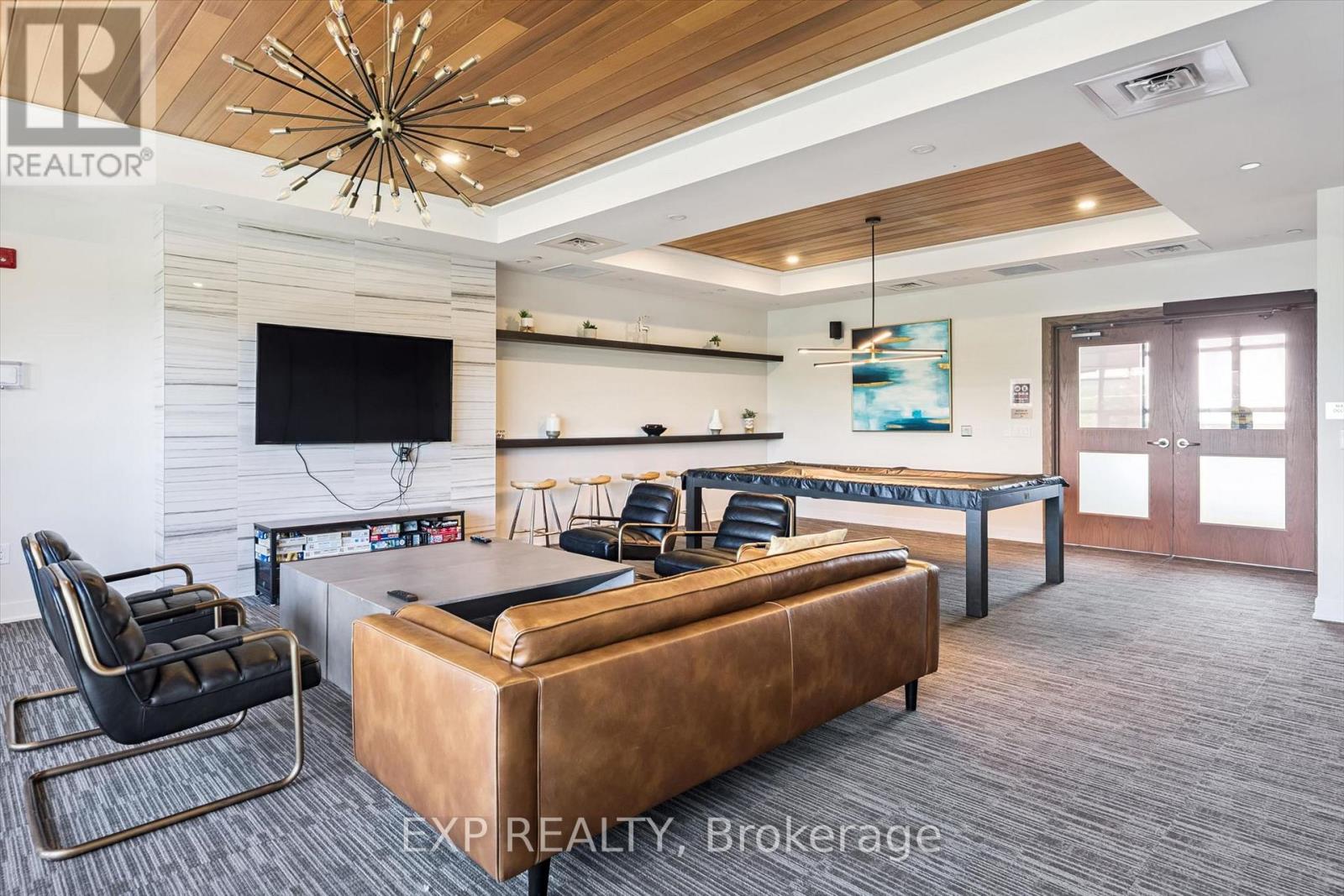 340 PLAINS ROAD E - 40
