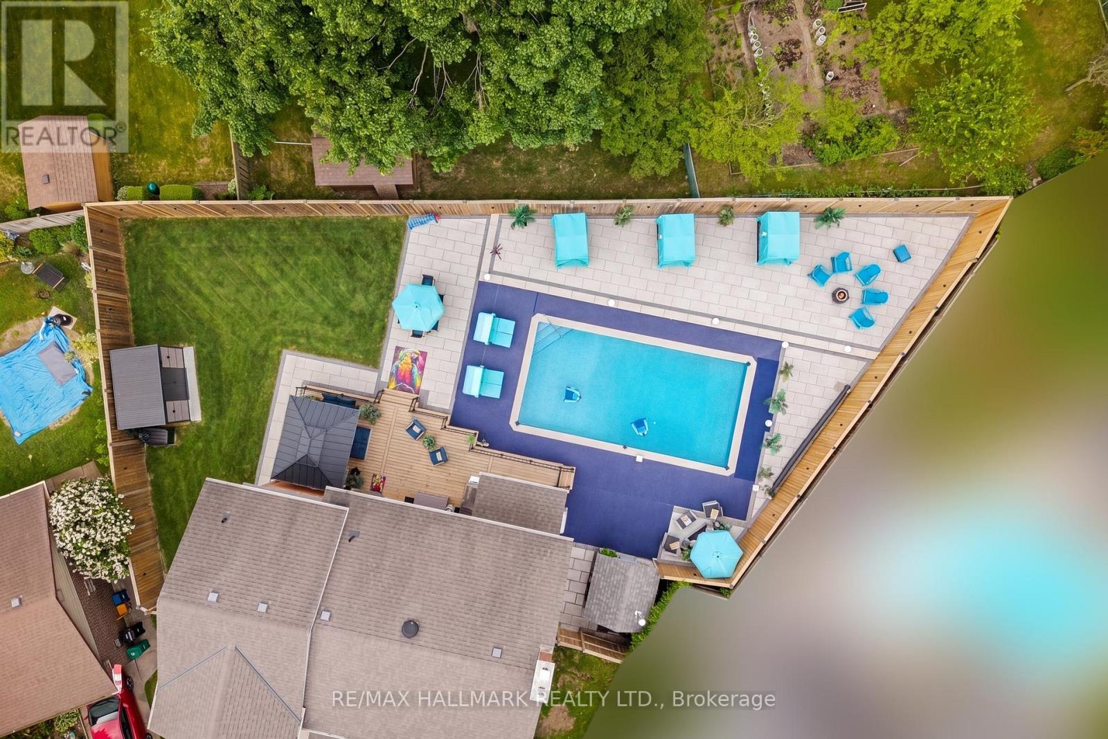 119 CHARLOTTE PLACE - 38