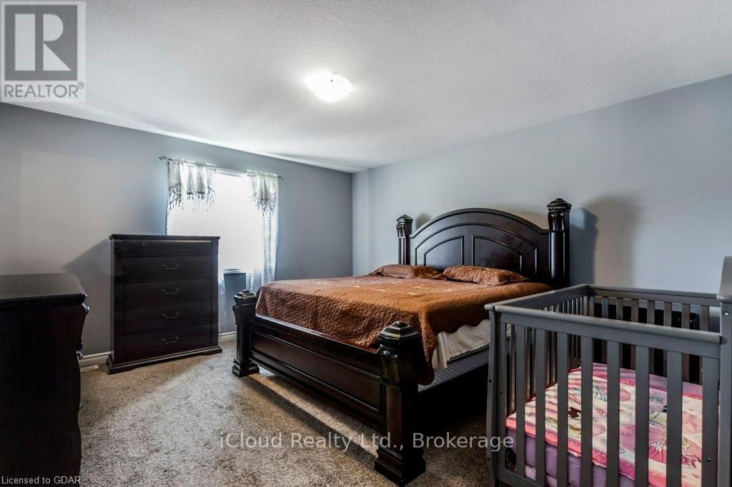 122 SUMMIT RIDGE DRIVE - 21