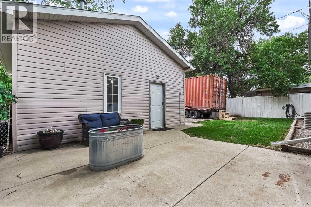 1017 19A Avenue - 40