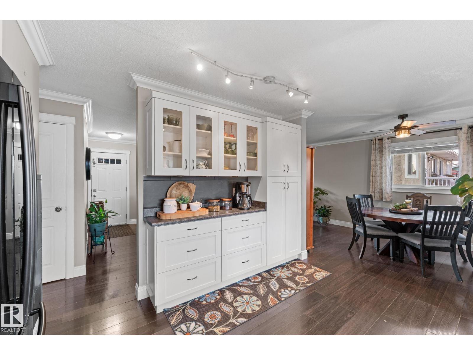 4404 42B AV — photo 13