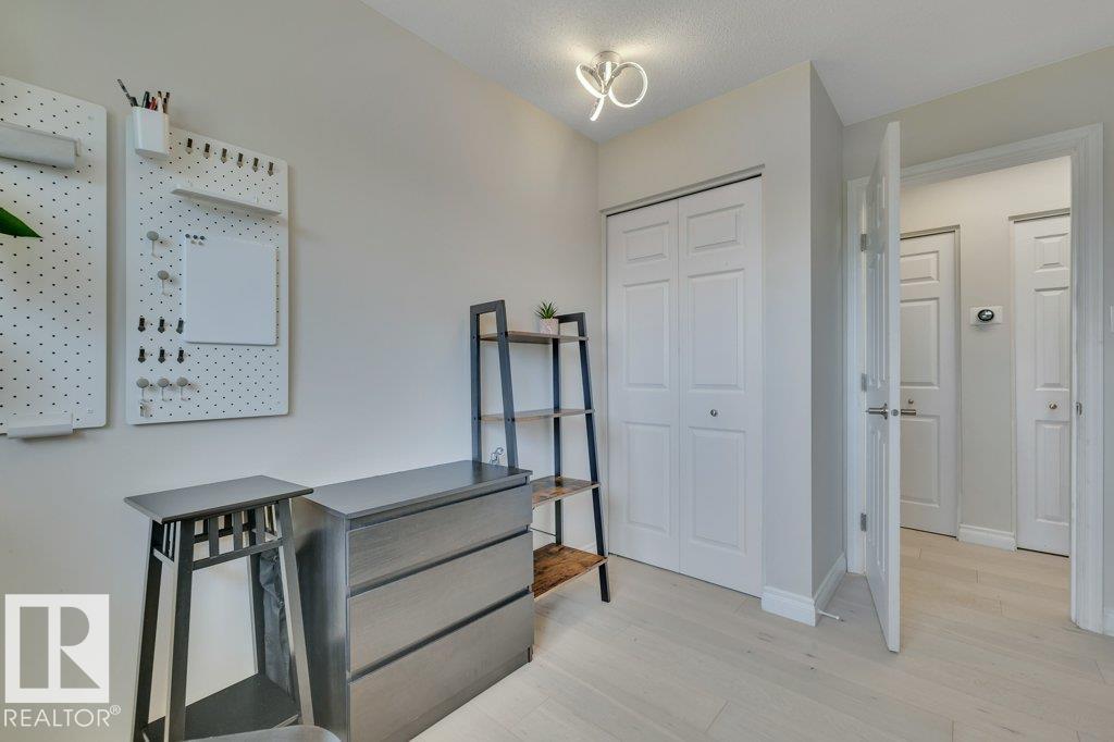 4501 39 AV — photo 27