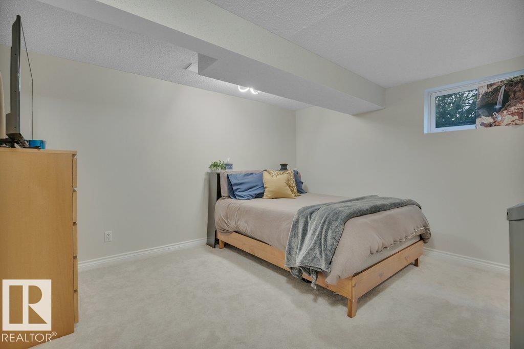 4501 39 AV — photo 39