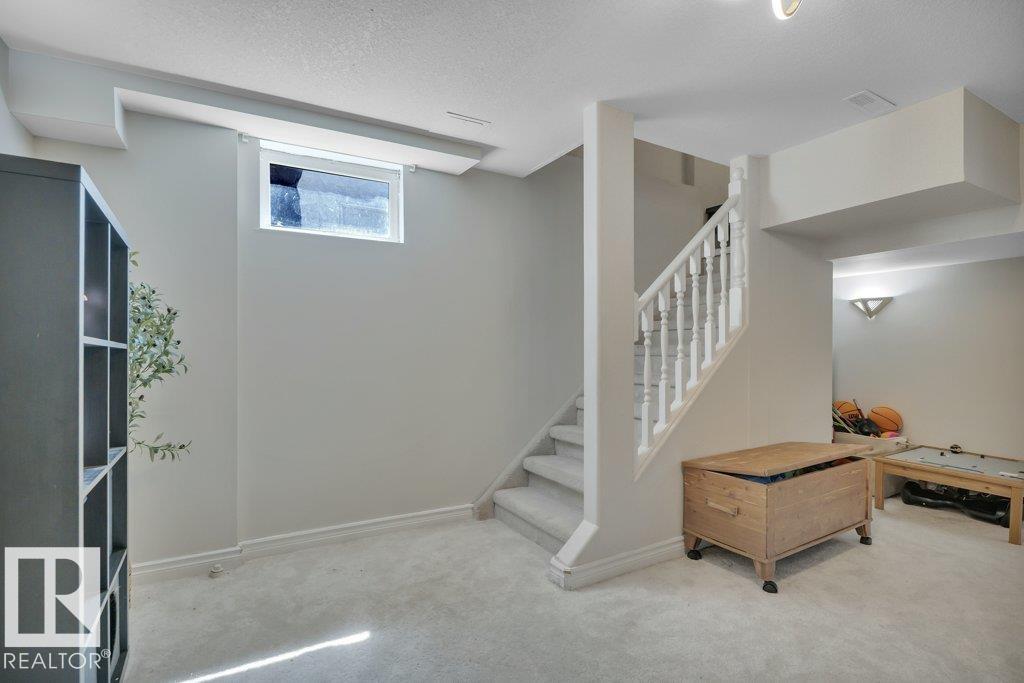 4501 39 AV — photo 34
