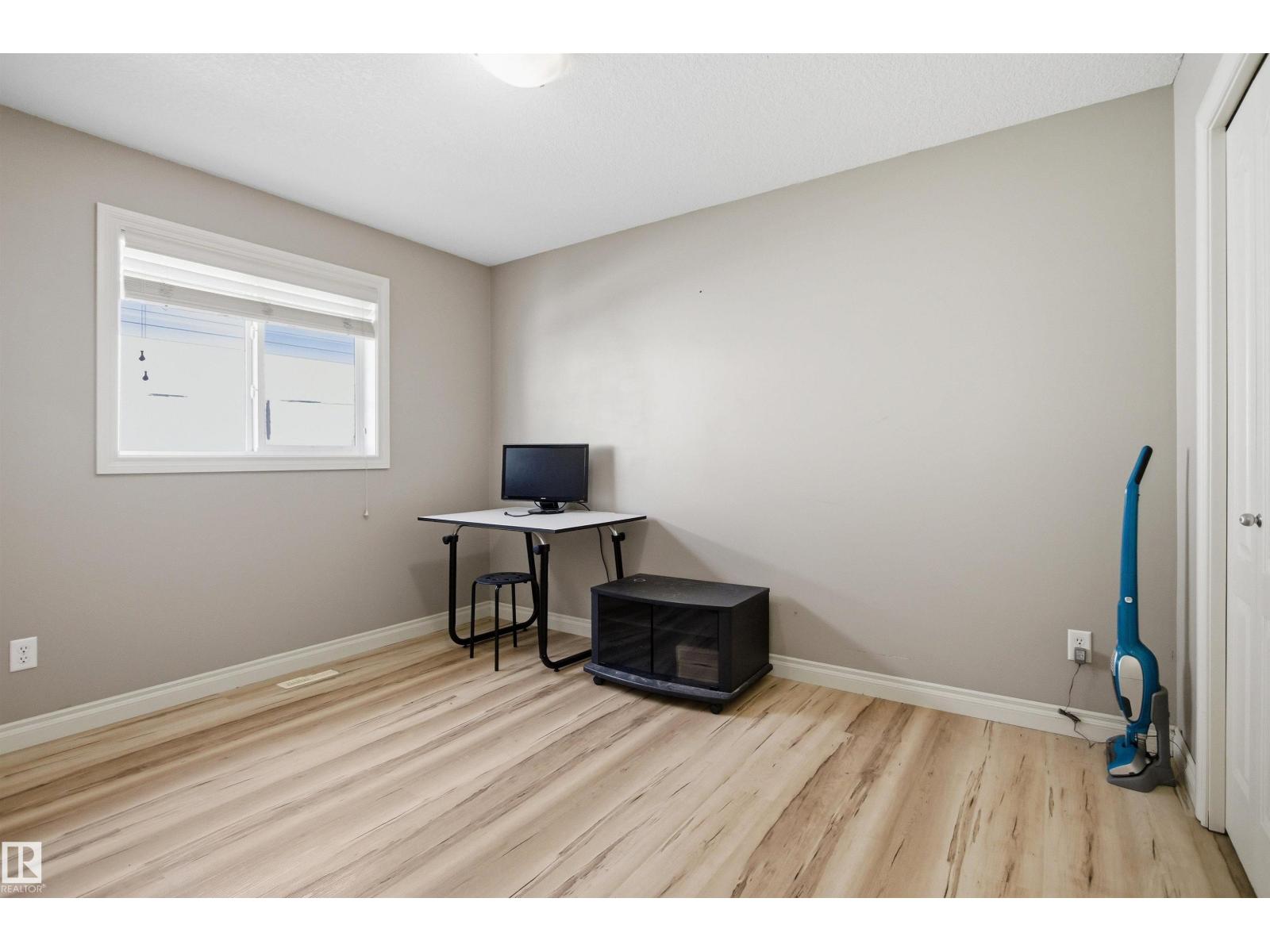 16204 48 ST NW - 14
