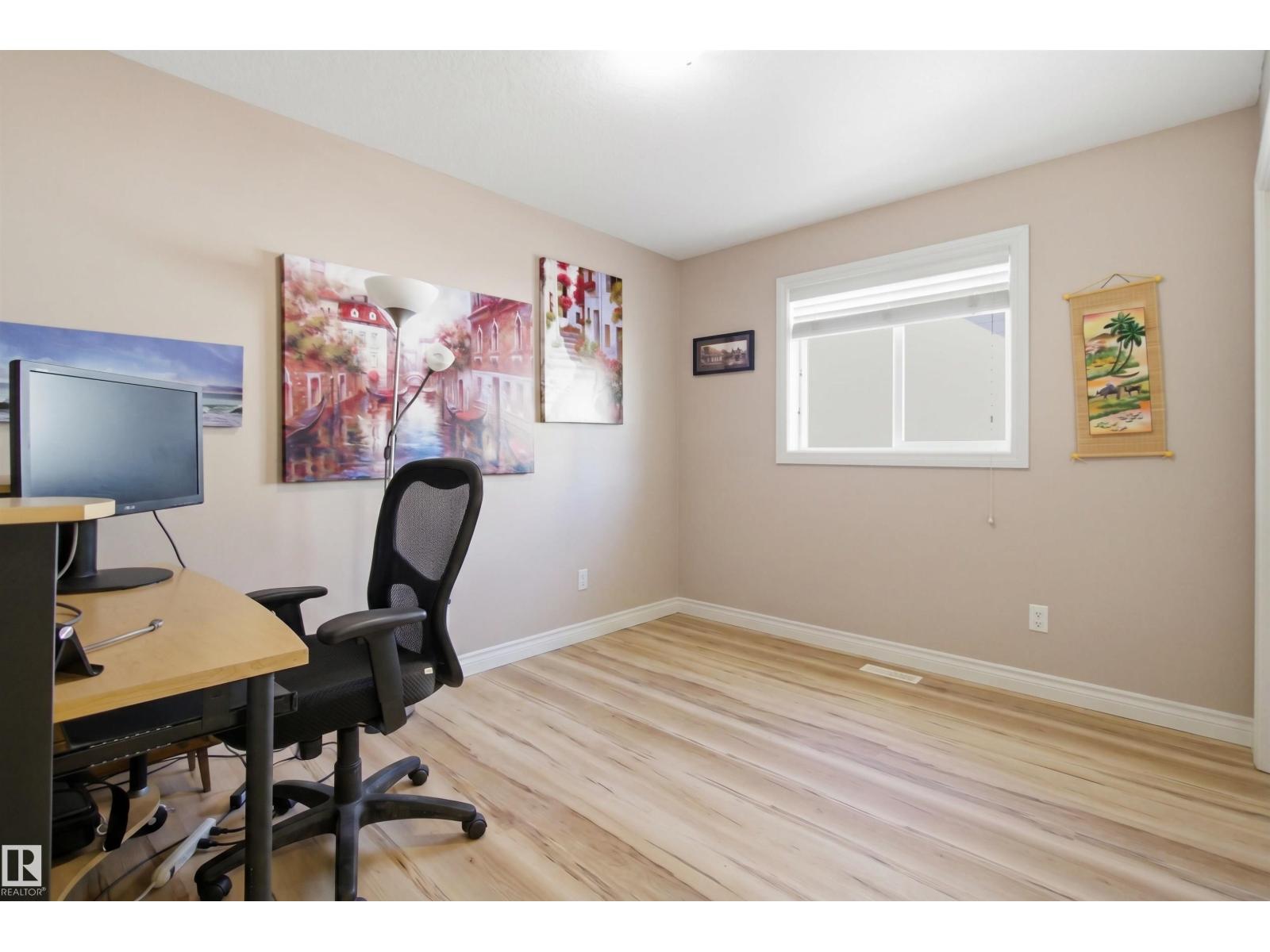 16204 48 ST NW - 16