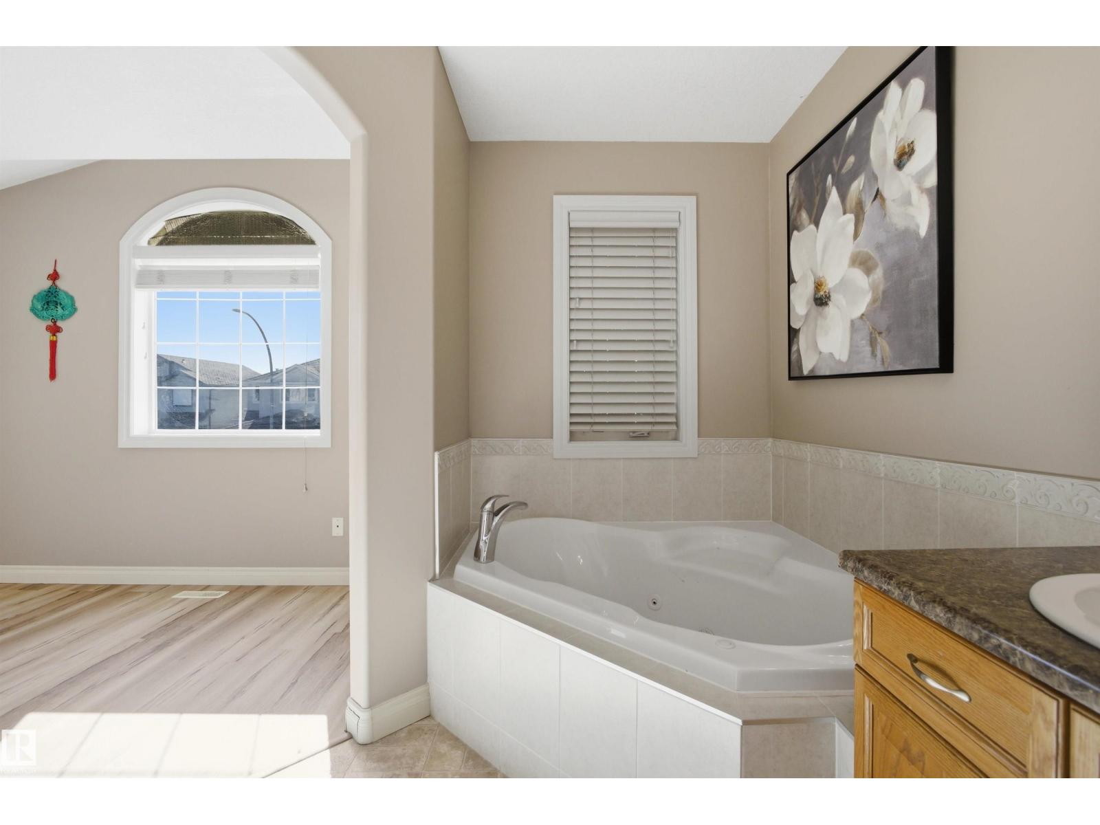 16204 48 ST NW - 24