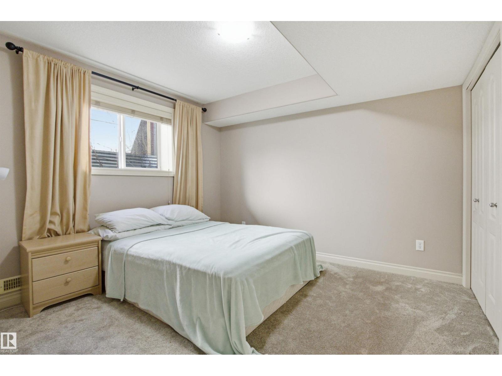 16204 48 ST NW - 29
