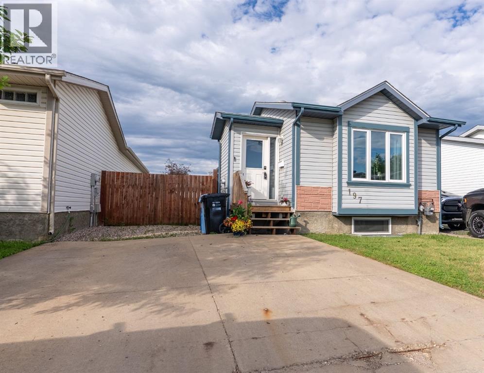 197 Black Bear Crescent - 1