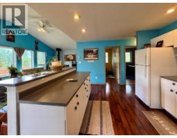 4949 Luxor Creek Road, Edgewater, BC V0A1B0 Photo 10