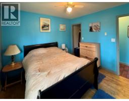 4949 Luxor Creek Road, Edgewater, BC V0A1B0 Photo 14