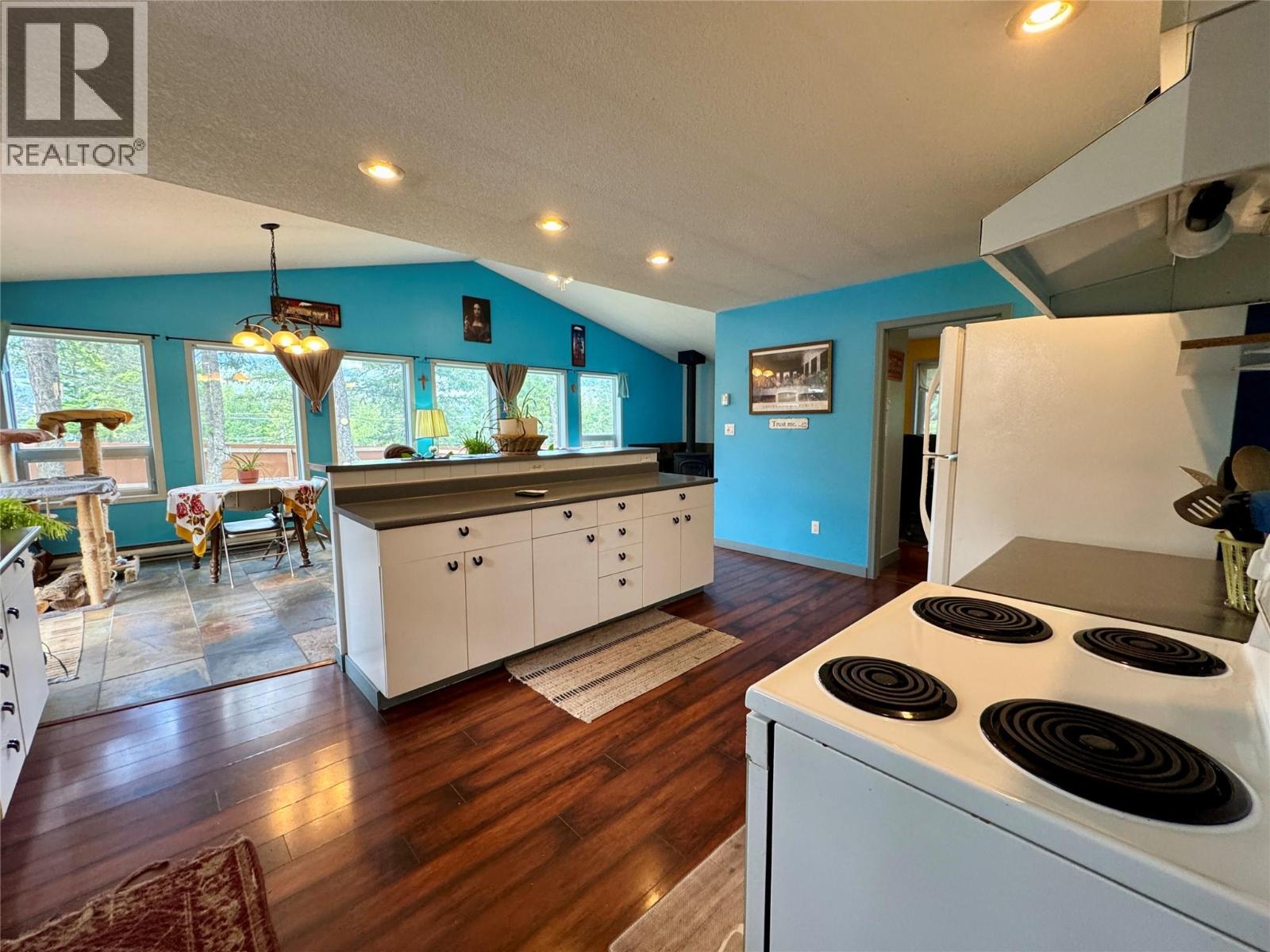 4949 Luxor Creek Road - 8