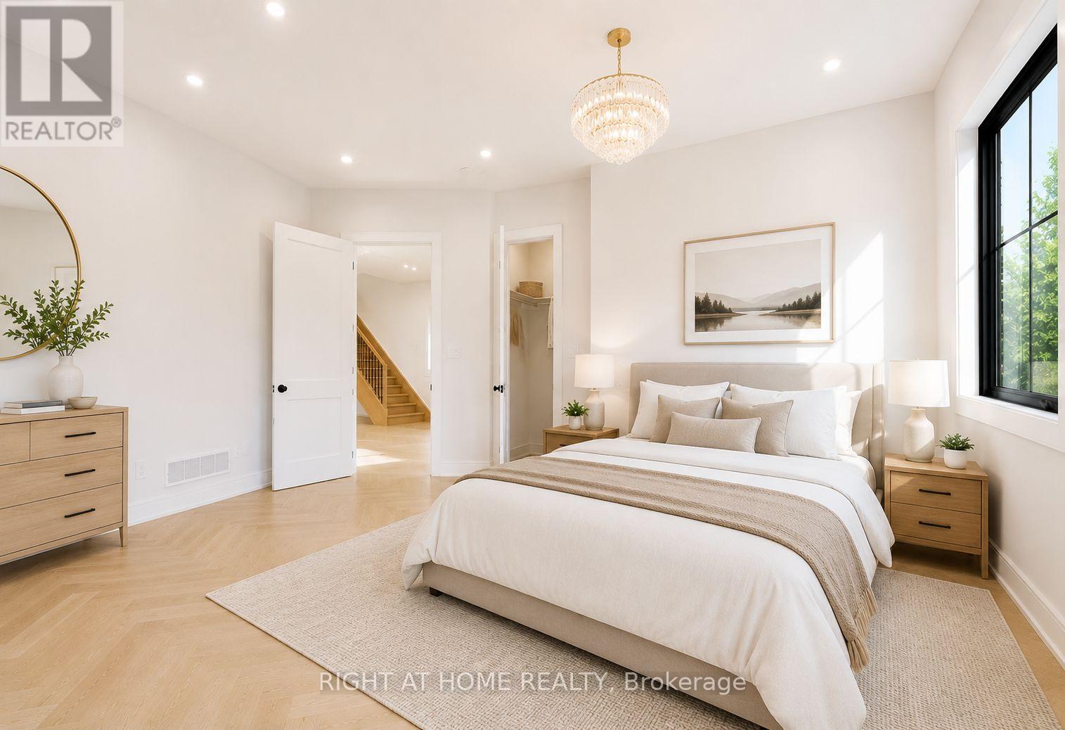 215 BAYVIEW AVENUE - Image 17