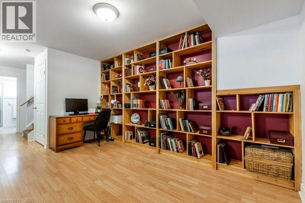 62 SPADARA Drive - 31