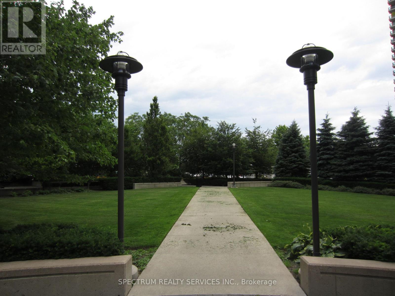 #708 235 SHERWAY GARDENS ROAD - 4