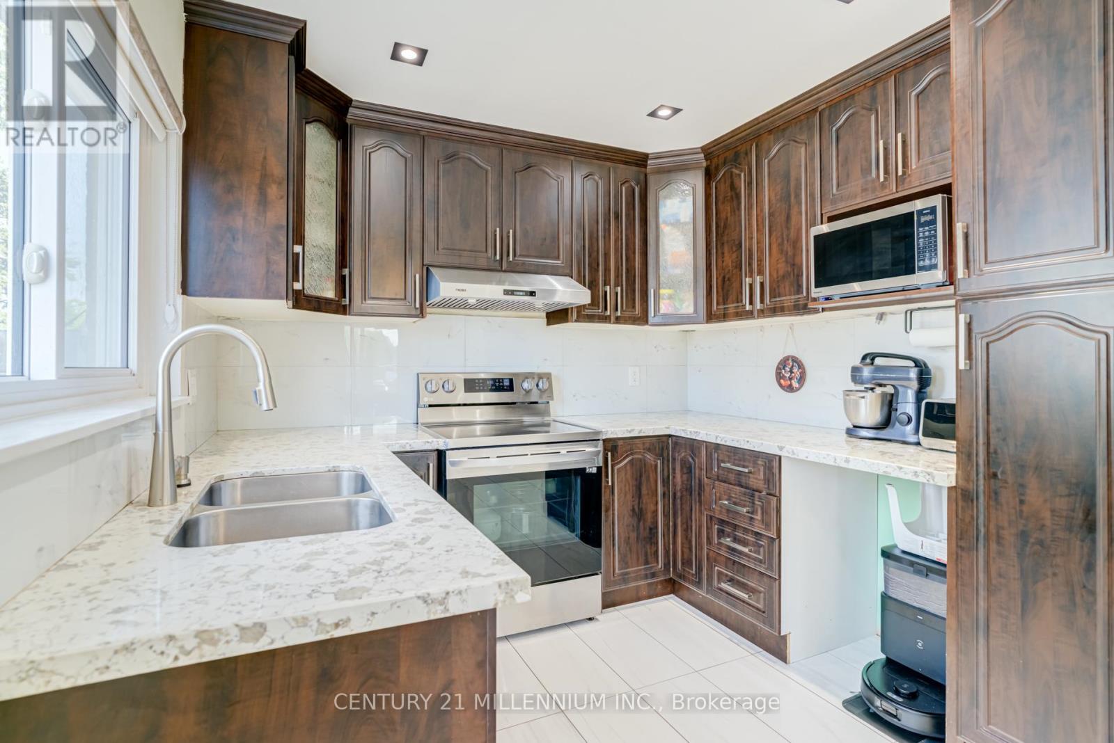 75 GOLDCREST ROAD - 15