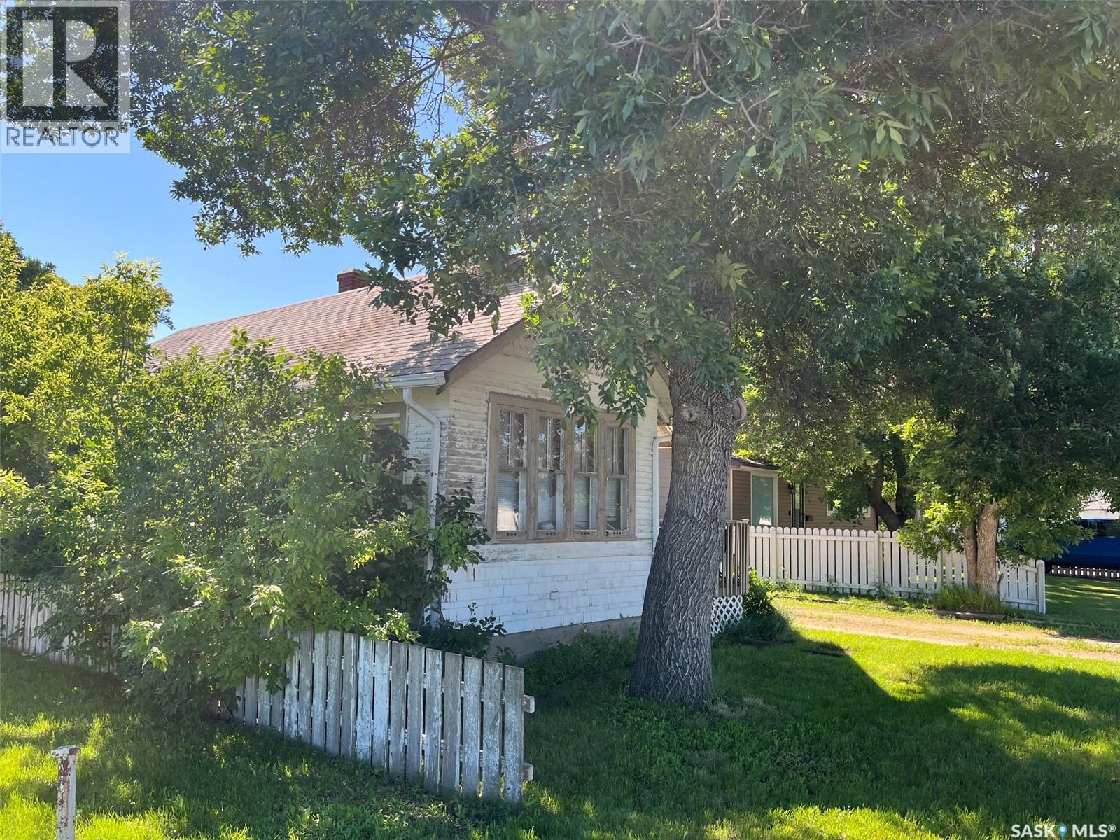 1027 7th AVENUE NE - 29