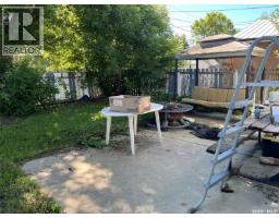 Bedroom - 1027 7th Avenue Ne, Moose Jaw, SK S6H1M9 Photo 9