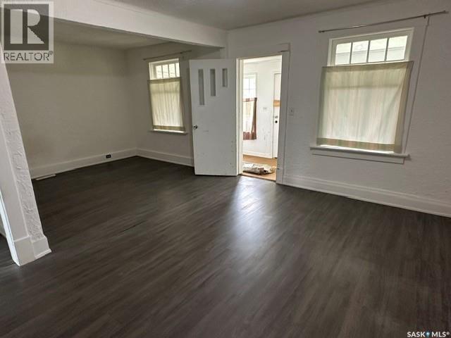 1447 Elphinstone STREET - 13