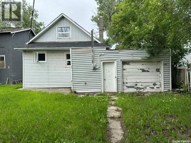 1447 Elphinstone STREET - 7