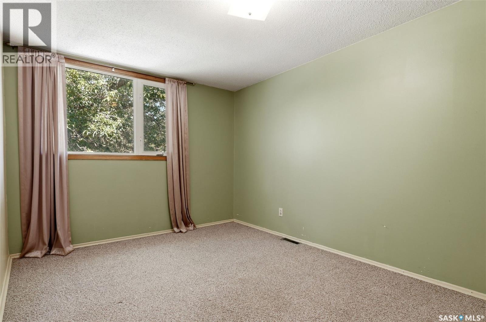 #98 OAKVIEW DRIVE - 15