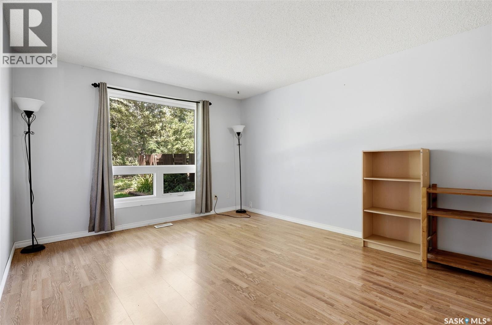#98 OAKVIEW DRIVE - 3