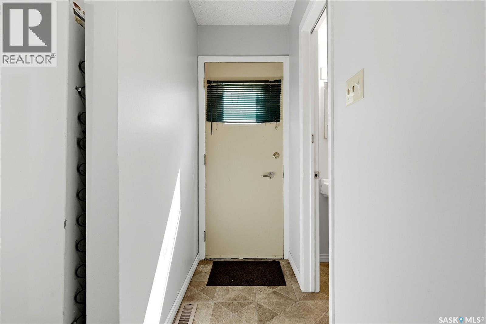 #98 OAKVIEW DRIVE - 31
