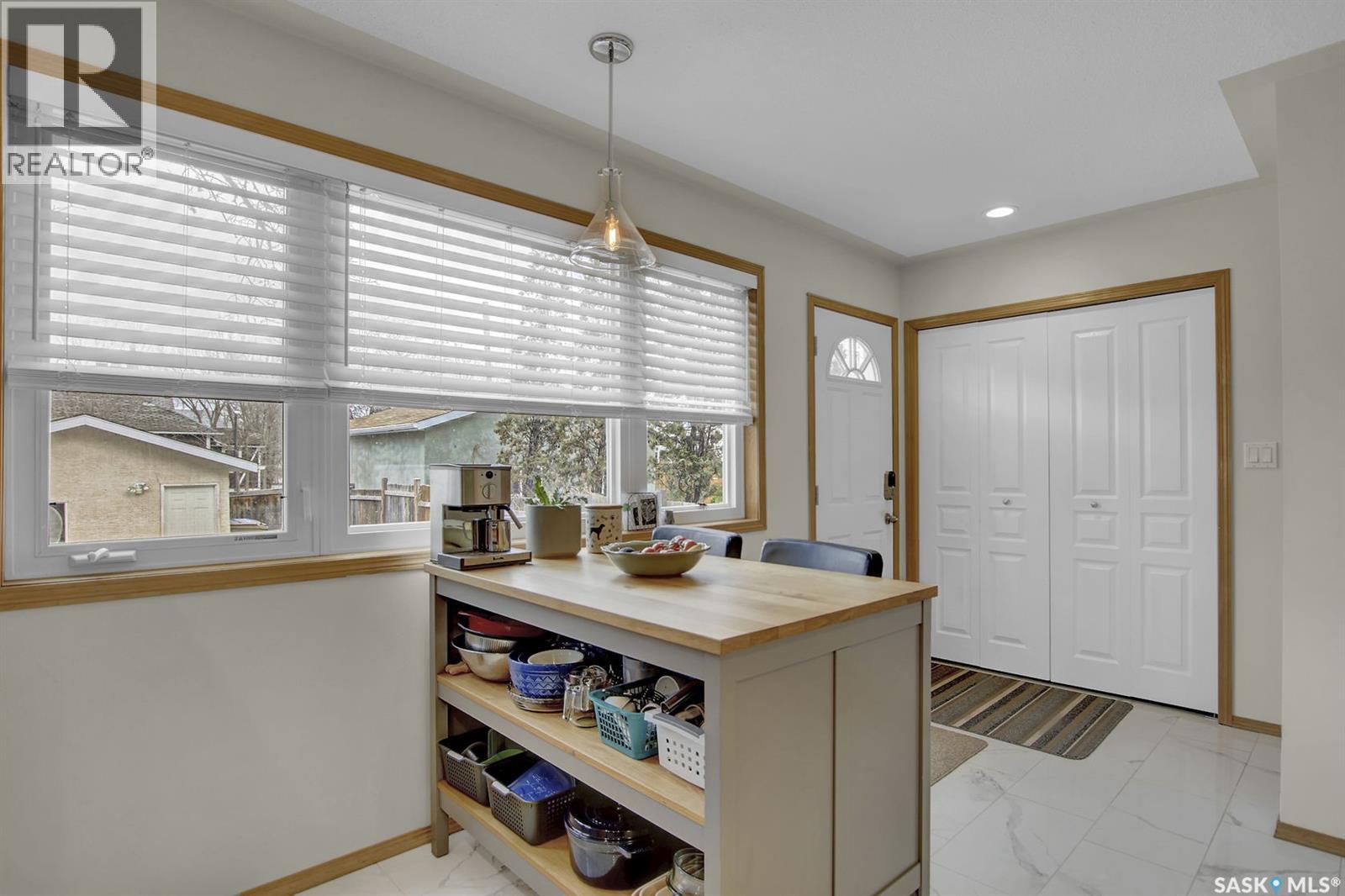 2734 Victoria AVENUE — photo 13