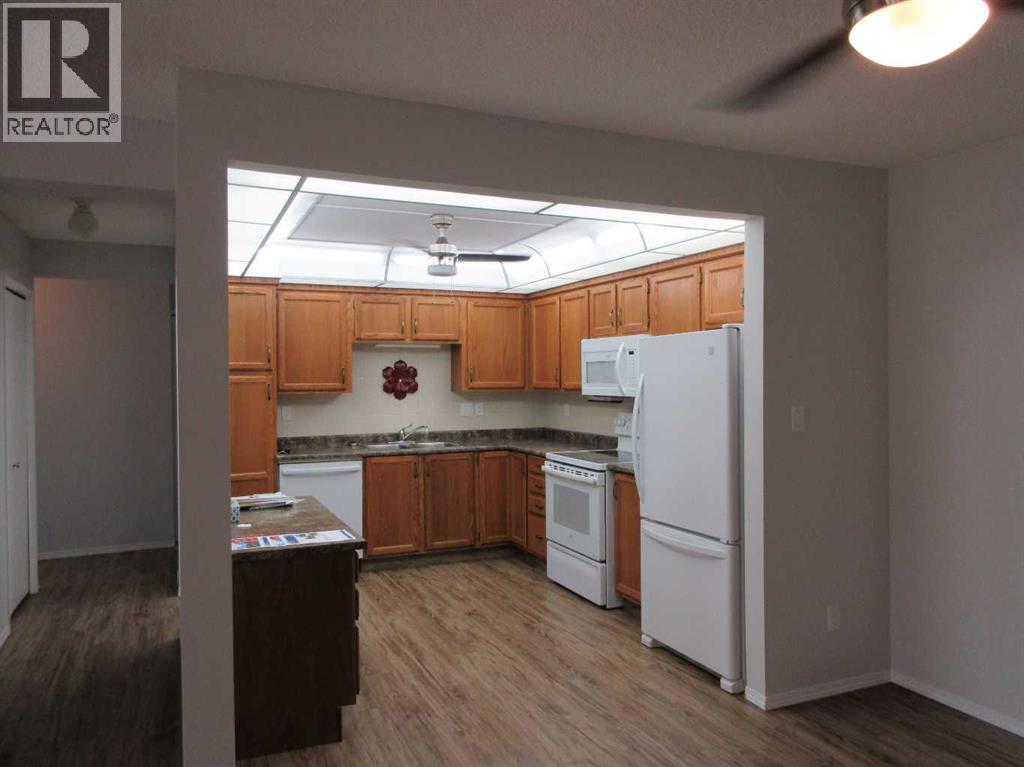 #205 3090 15 Avenue SE - 6