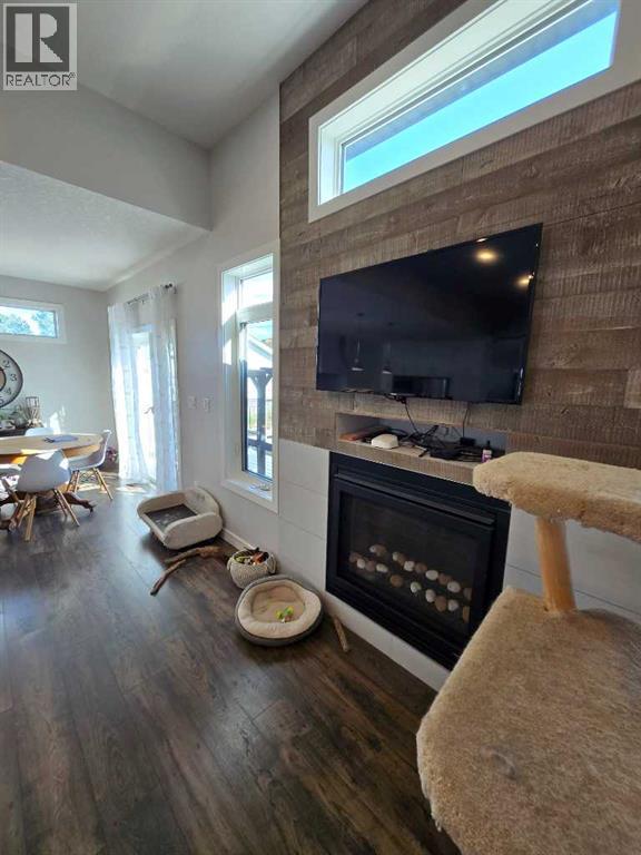 805 7 Avenue - Image 20