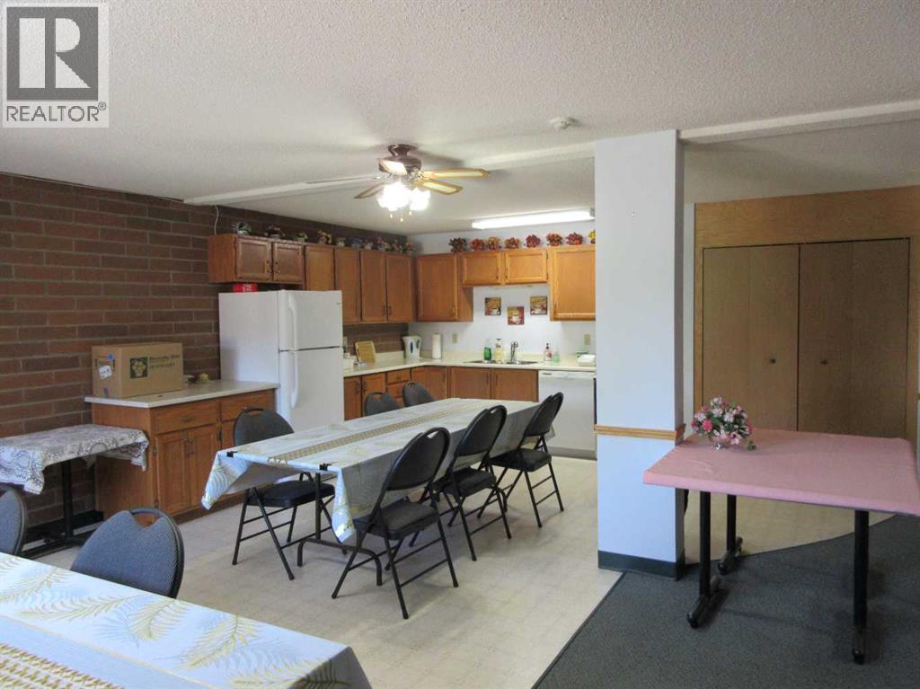 #205 3090 15 Avenue SE - 24
