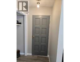 4pc Bathroom - 410 7 Street, Fox Creek, AB T0H1P0 Photo 7